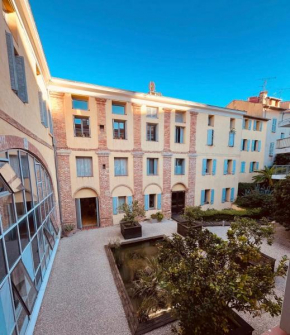 MACE Appartement avec SPA dans quartier Historique Exclusif Calme Coeur d'Antibes